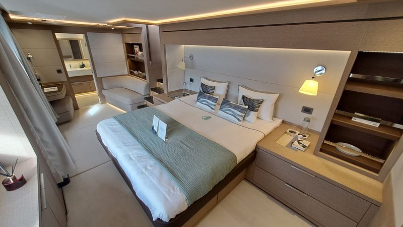 Lagoon Seventy 7 | La Desirade