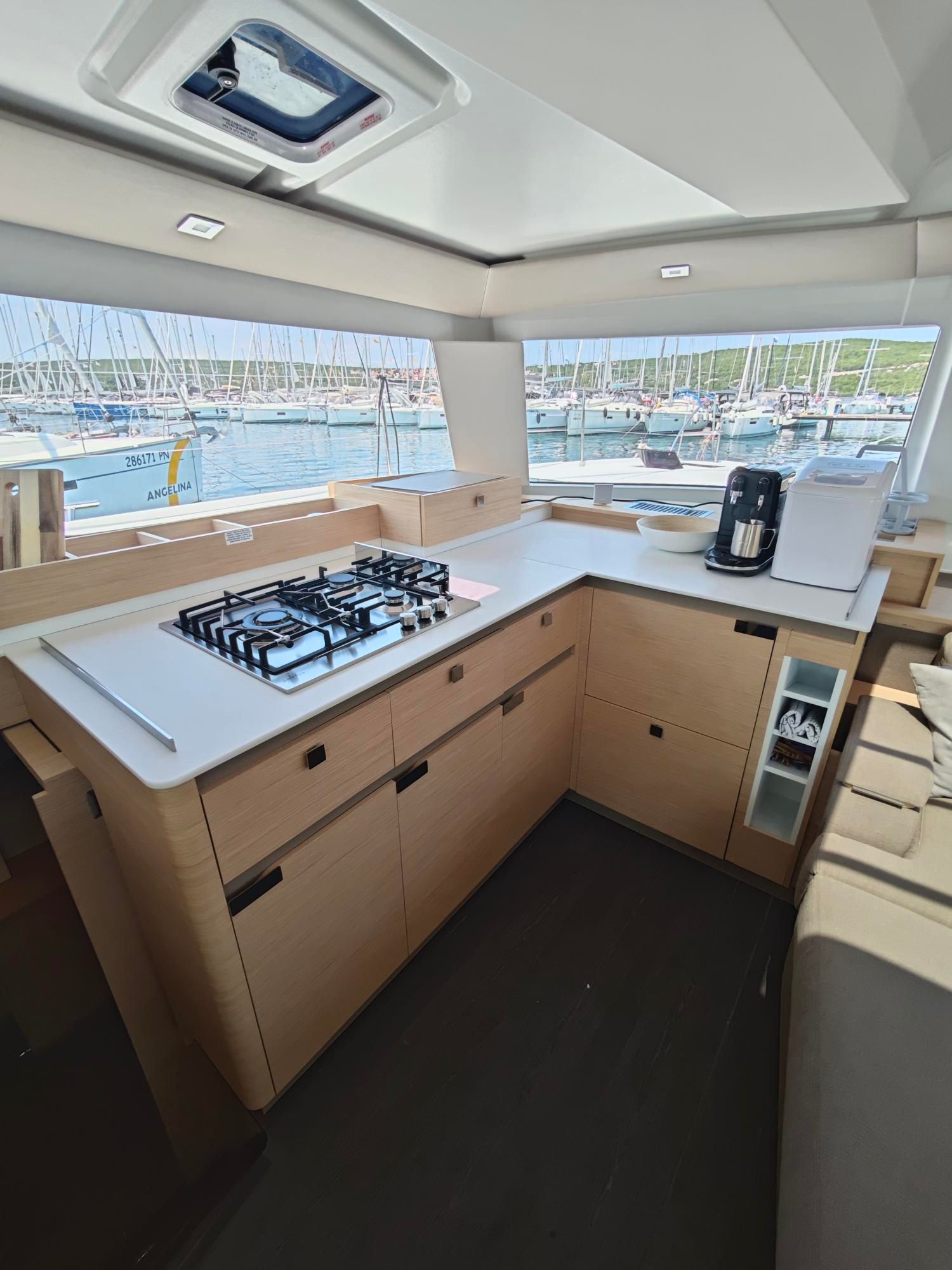 Fountaine Pajot Elba 45 | Caramita