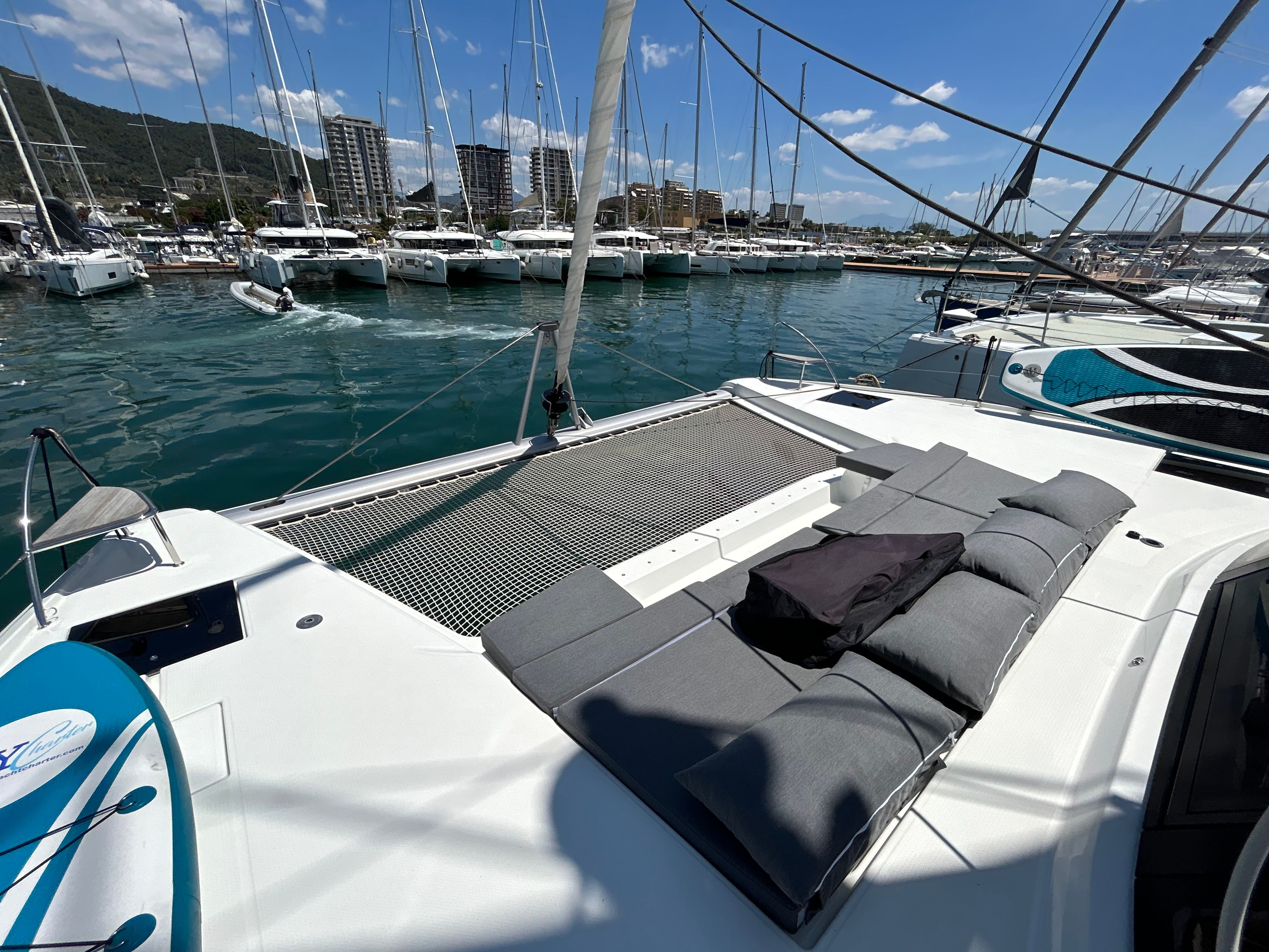 Fountaine Pajot Elba 45 | Krug