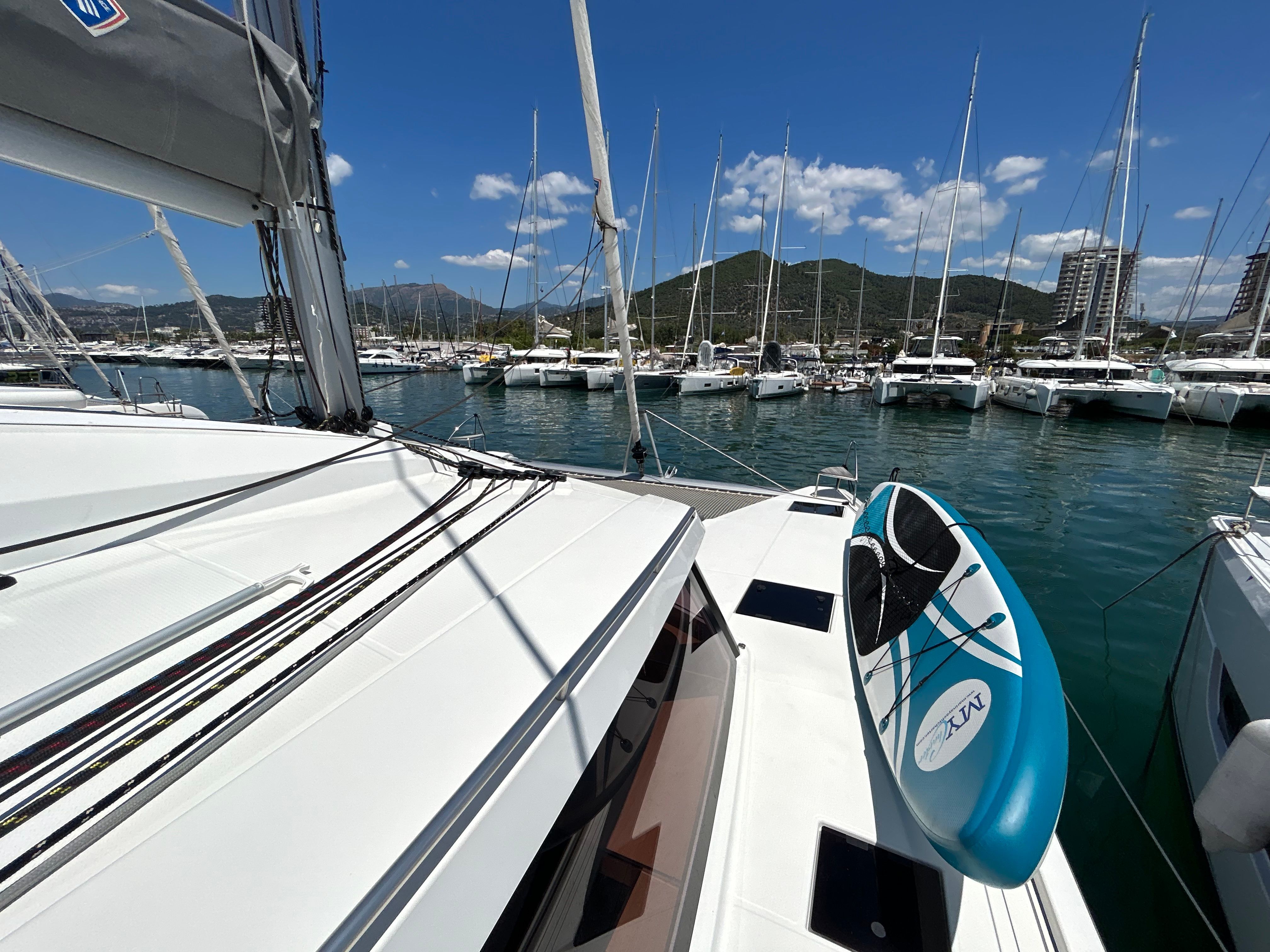 Fountaine Pajot Elba 45 | Krug