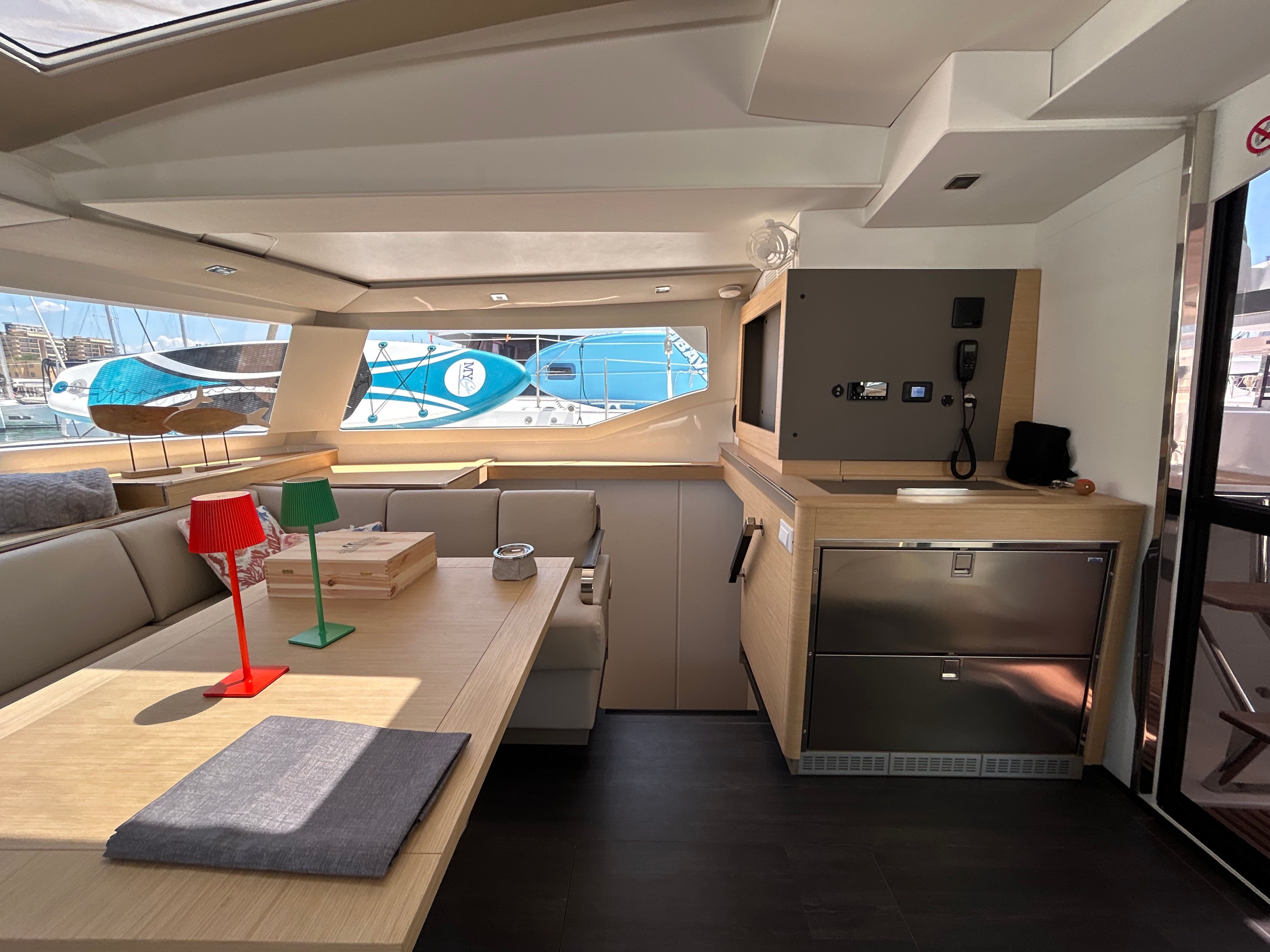 Fountaine Pajot Elba 45 | Krug