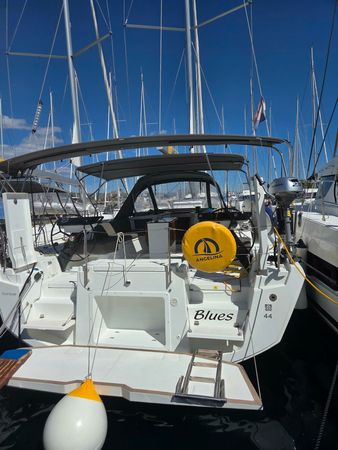 Dufour 44 | Blues