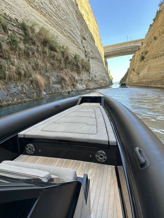 Technohull 38 | Aquaholic