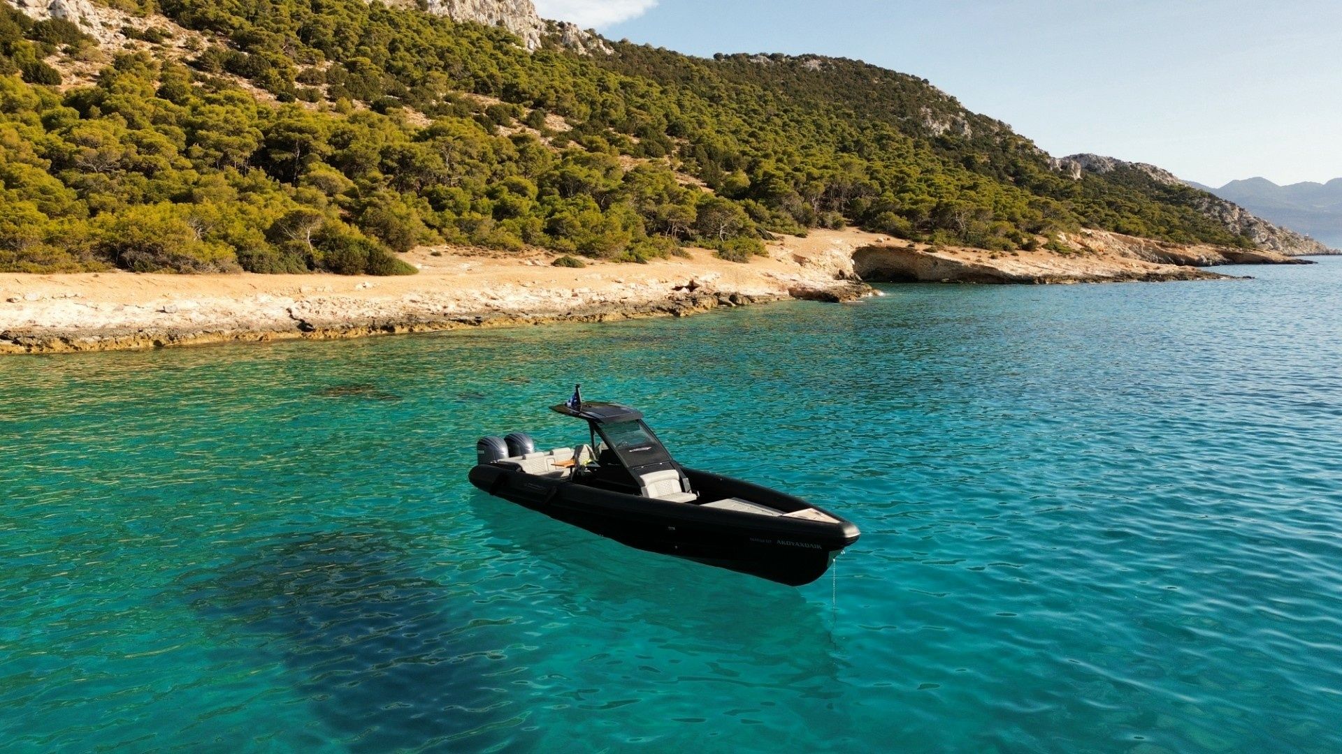 Technohull 38 | Aquaholic