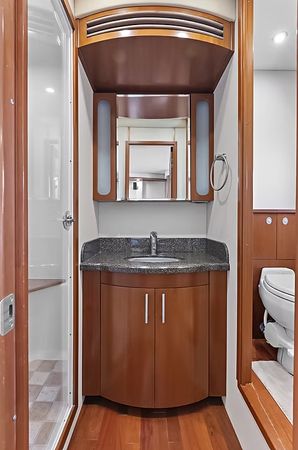 Sea Ray 60 Sundancer | Parr-T-On