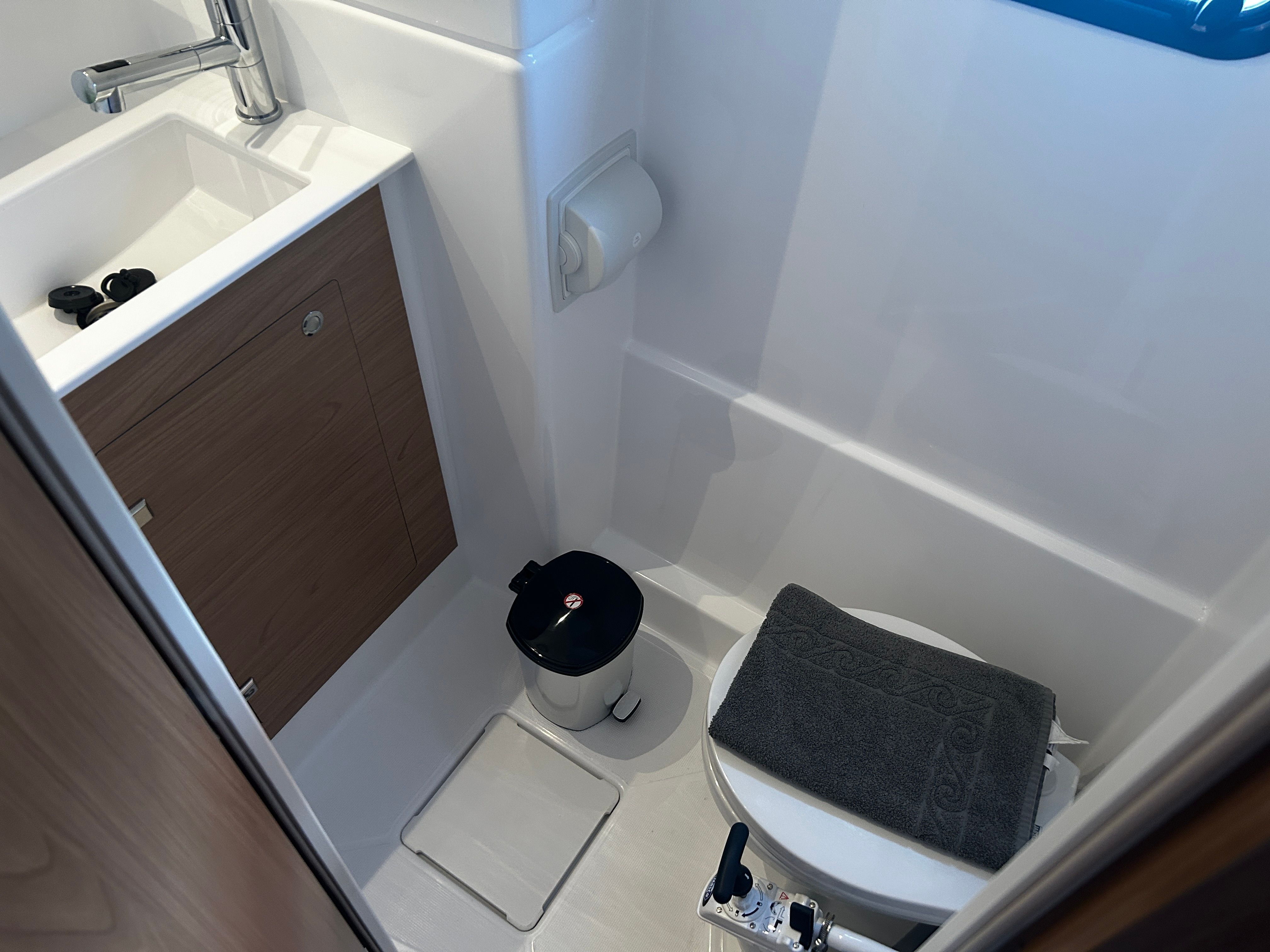 Bali Catspace | Vegas