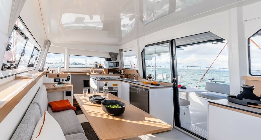 Excess 11 | Eleftheria