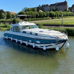 Nicols Sixto + | Saint Albin