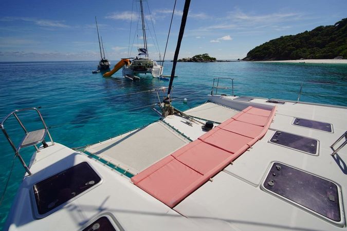 Lagoon 421 | Peaches