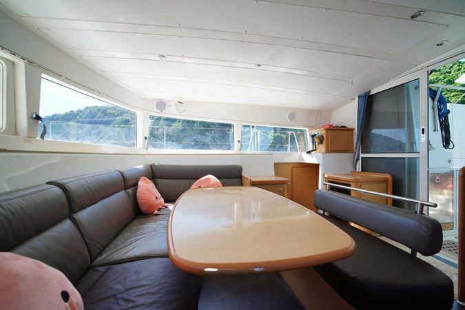 Lagoon 421 | Peaches