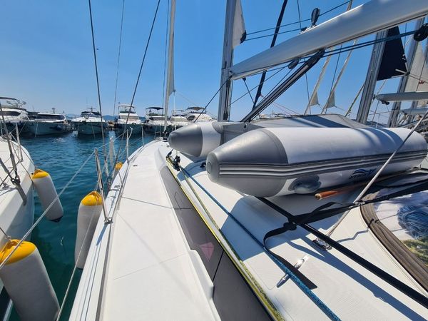 Dufour 44 | Funk