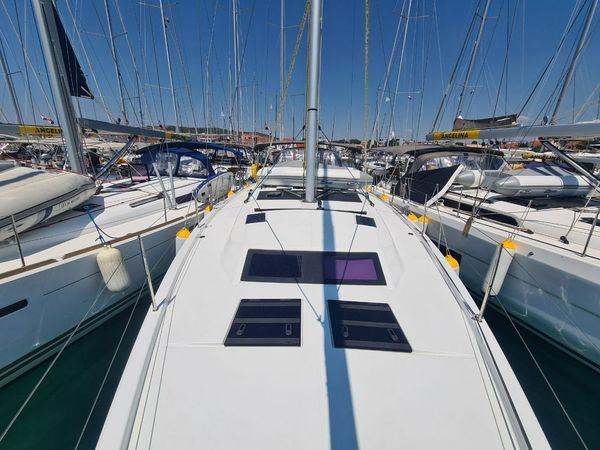 Dufour 44 | Funk