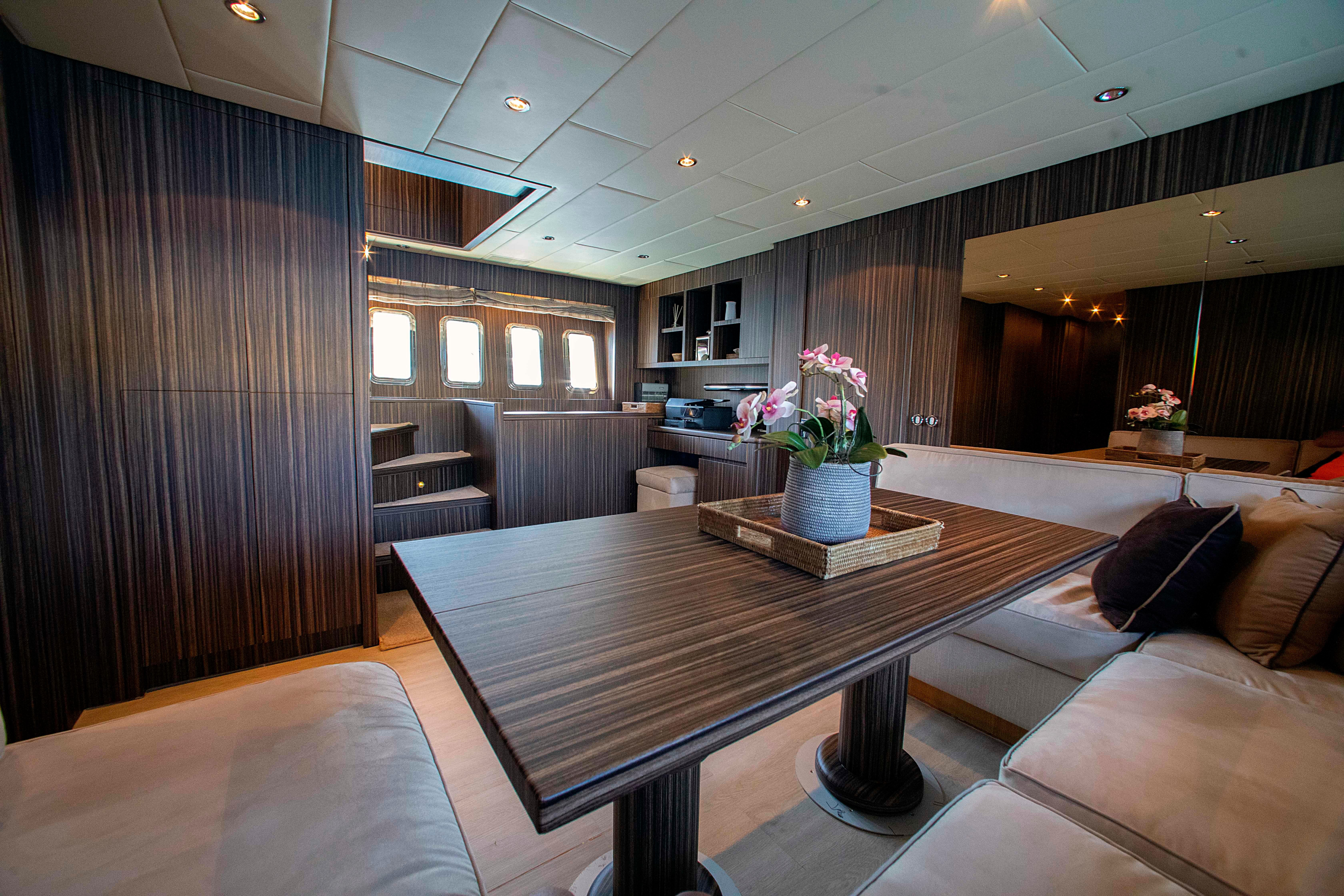 Cantieri Arno Leopard 70 | Zeus