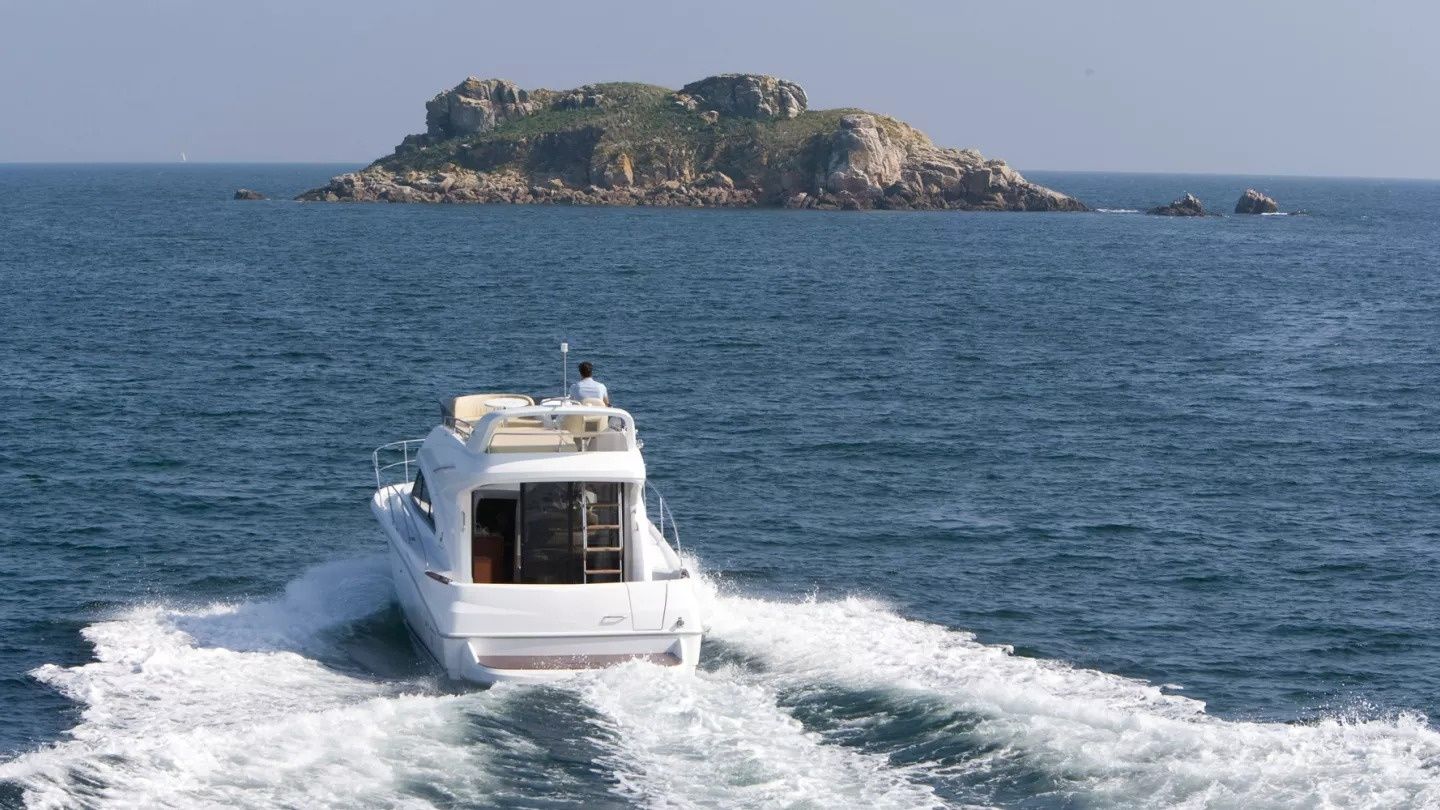 Beneteau Antares 36 | 19