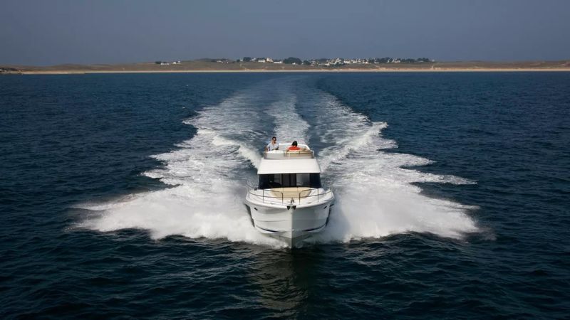 Beneteau Antares 36 | 19