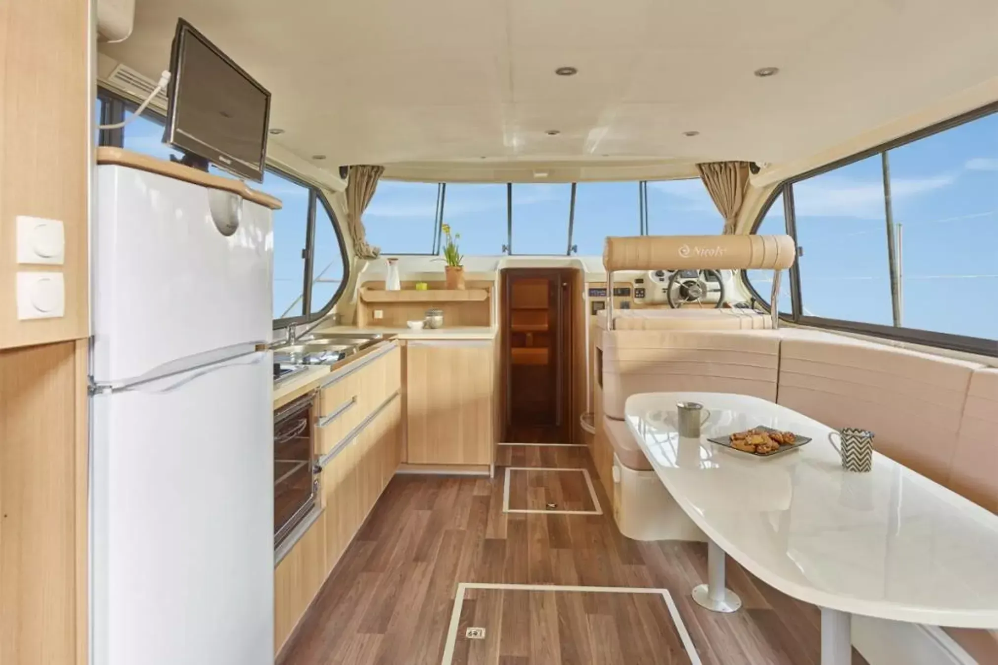 Nicols Sixto + | Marcorignan