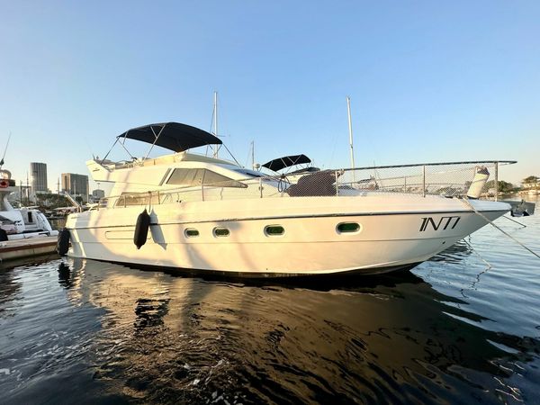 Intermarine 440 | Vetor Vegas 5