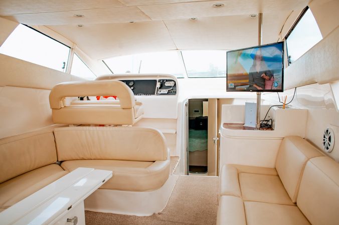 Intermarine 440 | Vetor Vegas 5