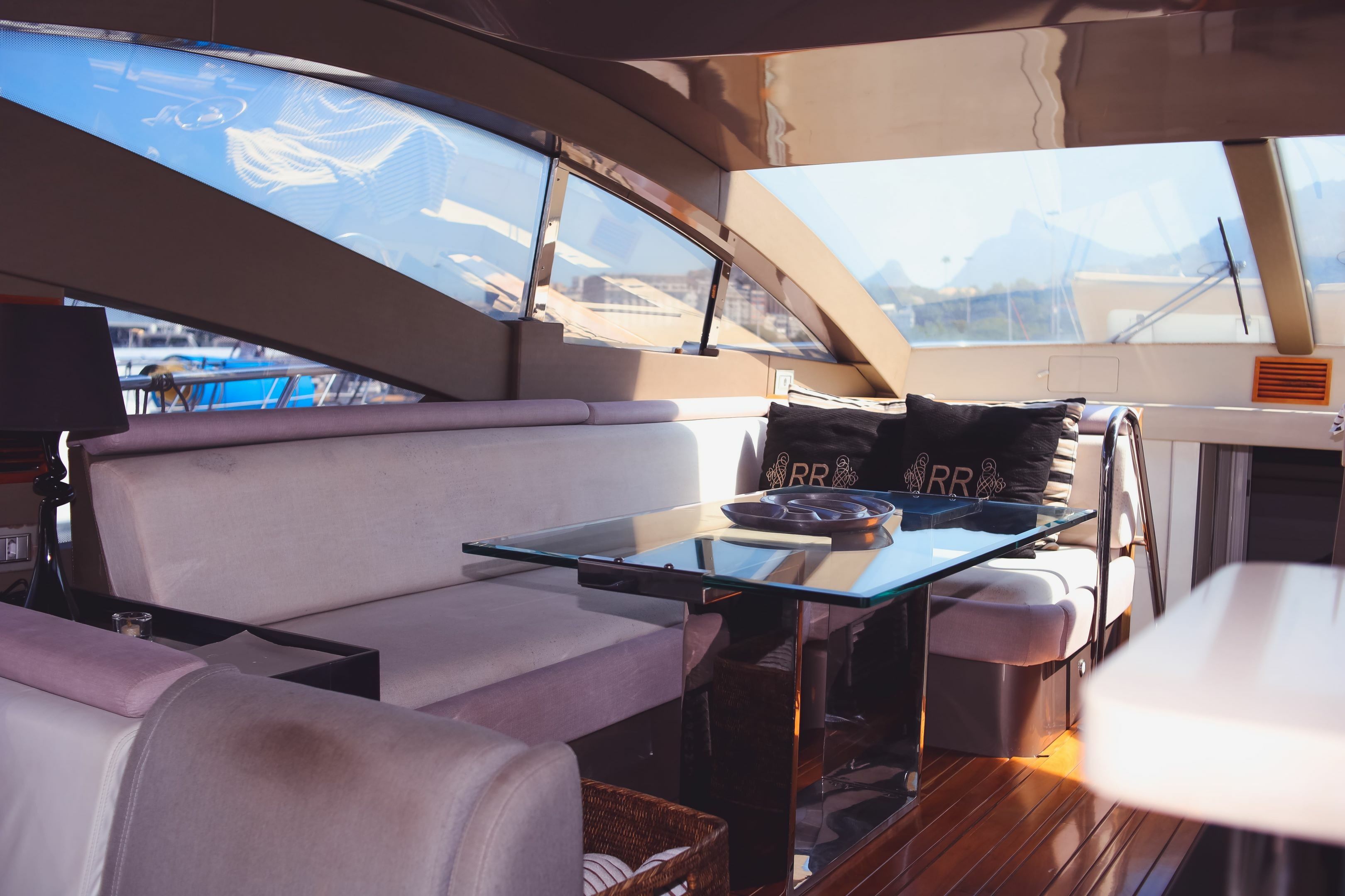 Schaefer Yachts 620 Pininfarina | Rebeca