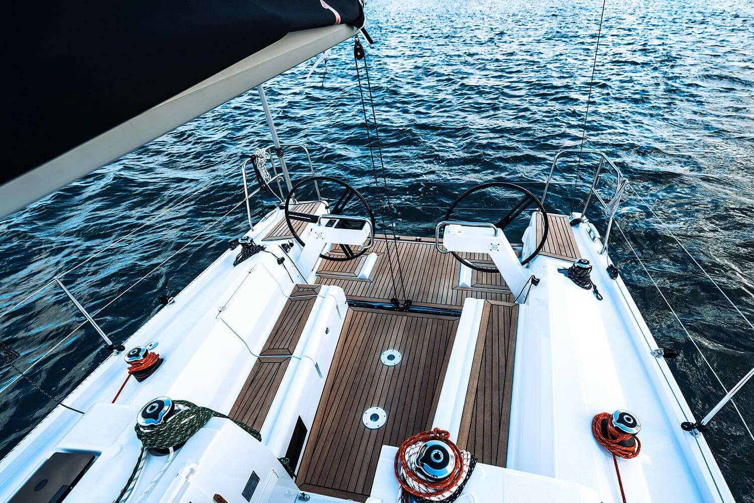 Elan E4 | Lirain Tres