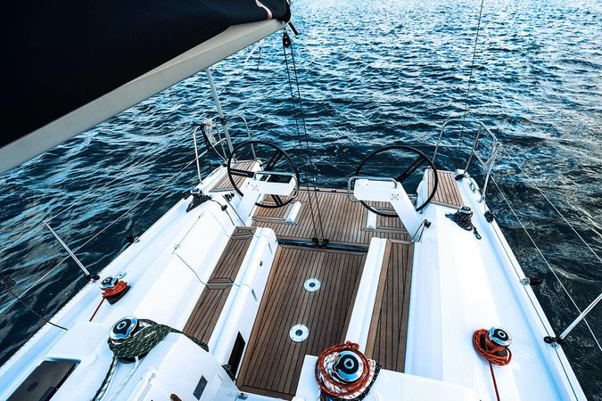 Elan E4 | Lirain Tres