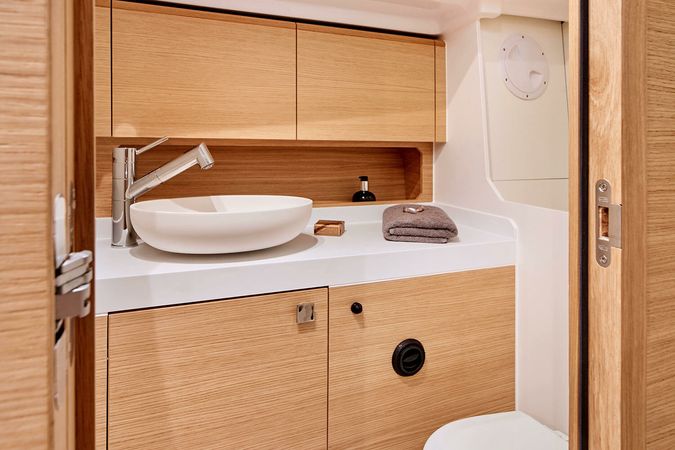 Elan E4 | Lirain Tres