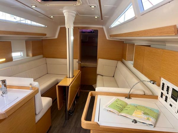 Elan E4 | Lirain Tres