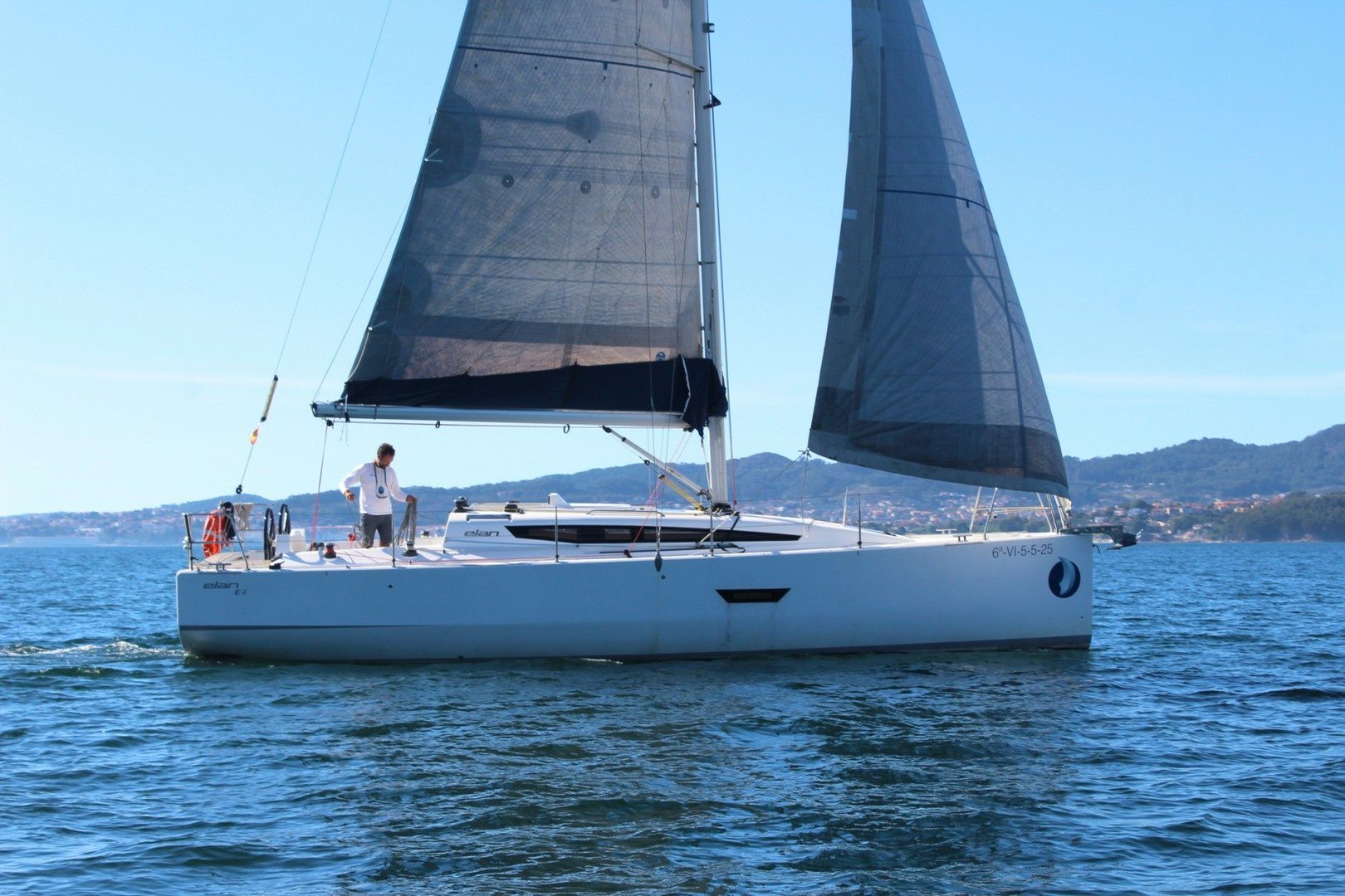 Elan E4 | Lirain Tres