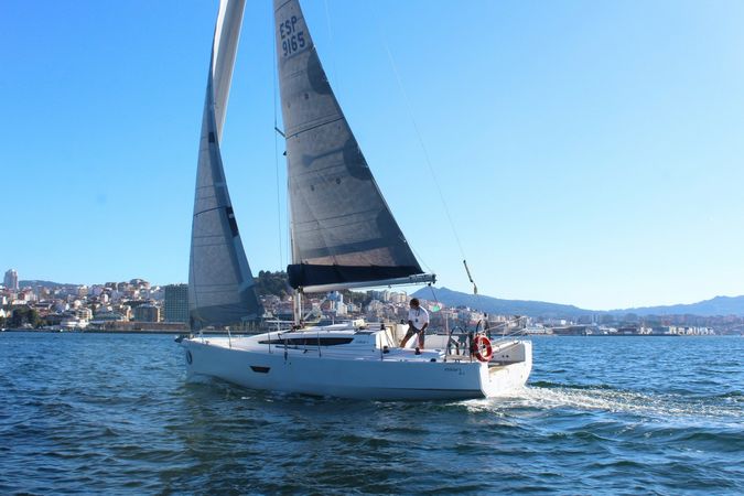 Elan E4 | Lirain Tres
