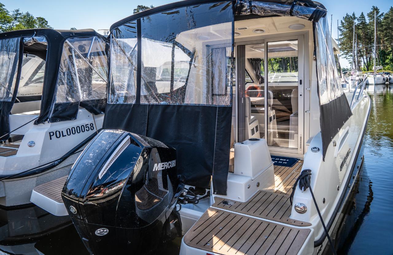 Quicksilver 675 | Zefirek