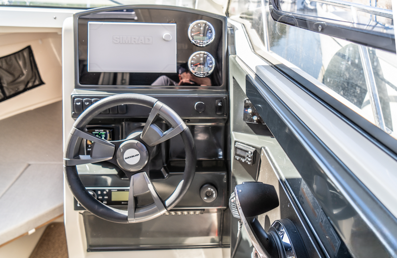 Quicksilver 675 | Zefirek