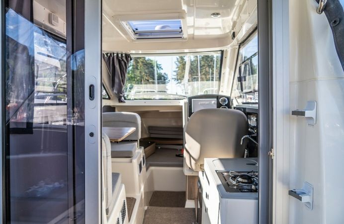 Quicksilver 675 | Zefirek