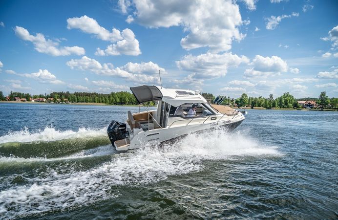 Quicksilver 675 | Zefirek