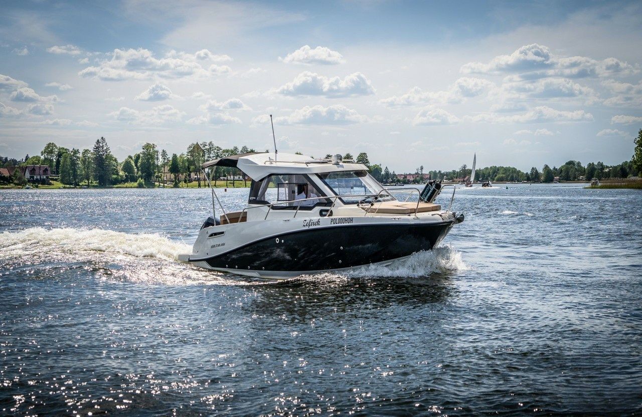 Quicksilver 675 | Zefirek