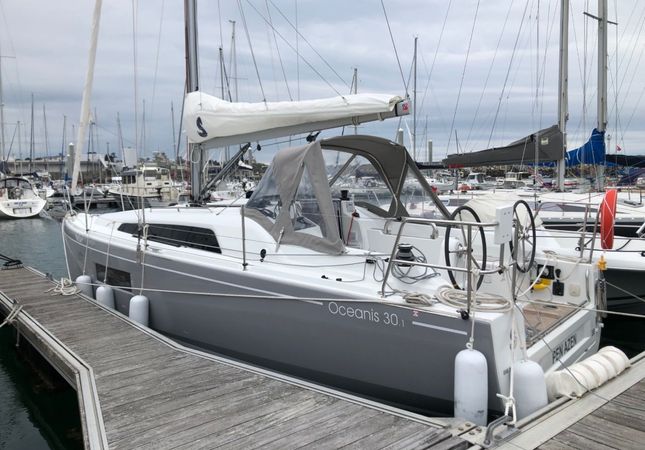 Beneteau Oceanis 30.1 | Pen Azen
