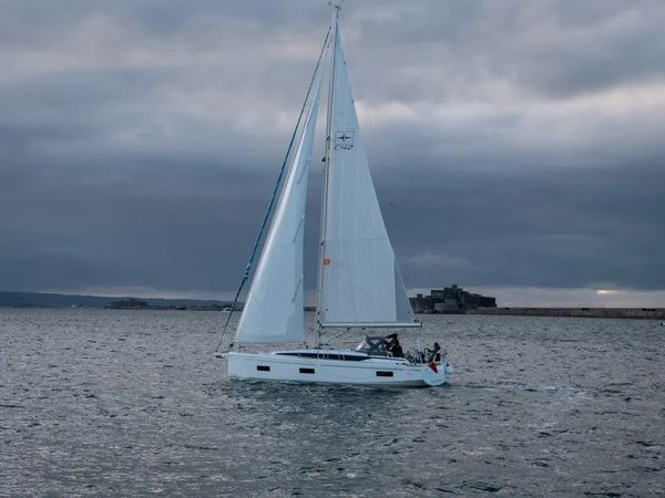 Bavaria C42 | Galliarix