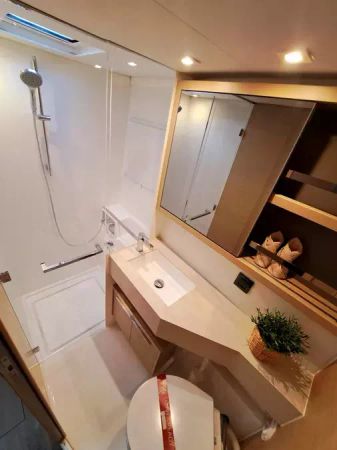 Lagoon 46 | Blue Regeneration