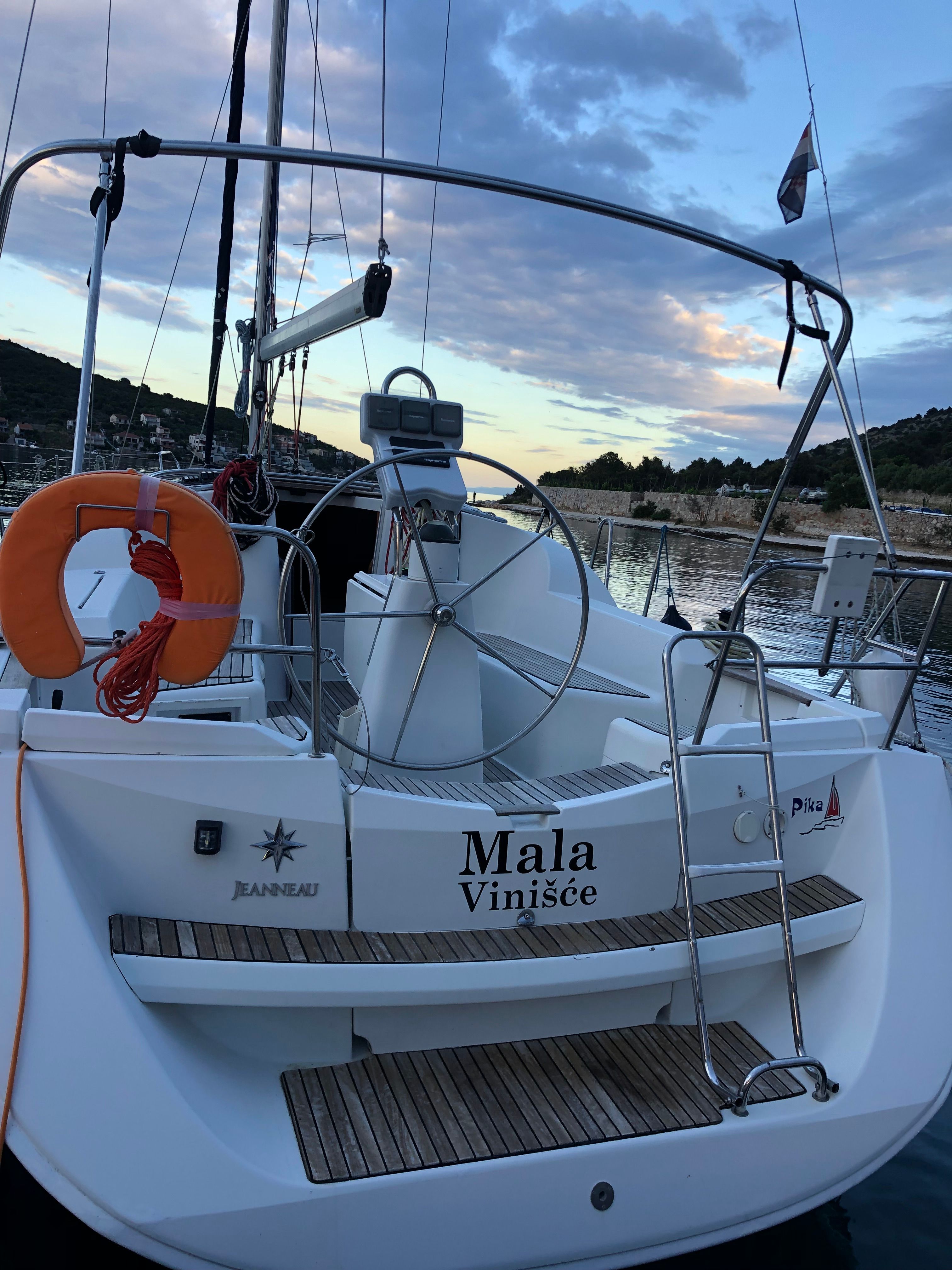 Jeanneau Sun Odyssey 36i | Mala