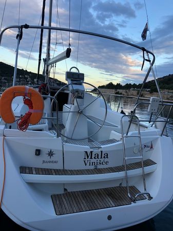 Jeanneau Sun Odyssey 36i | Mala