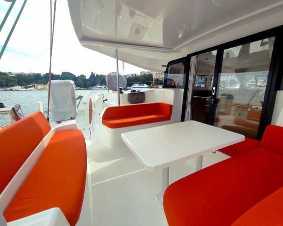 Excess 11 | Dioscuri