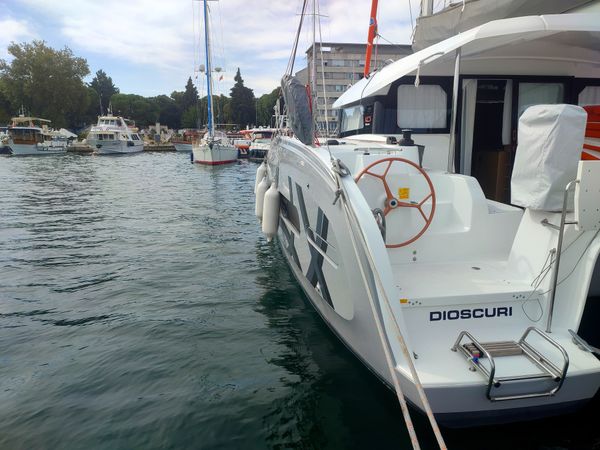 Excess 11 | Dioscuri