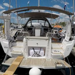 Dufour 44 | Vera