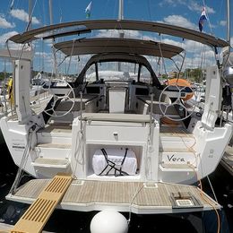 Dufour 44 | Vera