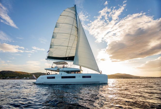 Lagoon 51 | One Feeling