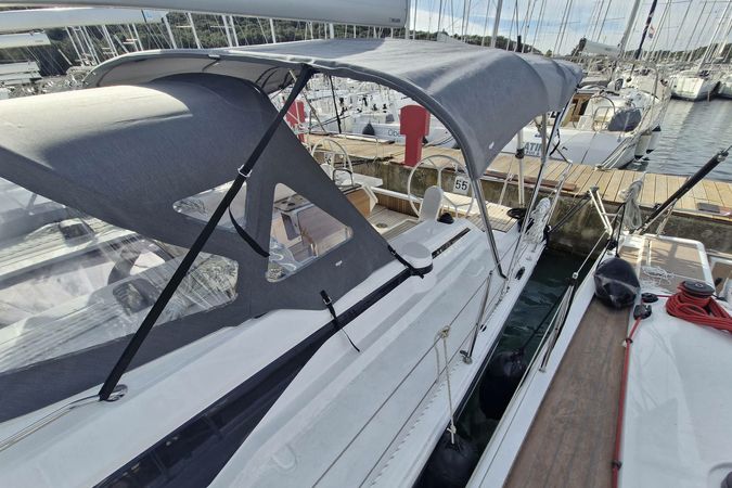 Bavaria C38 | Williams