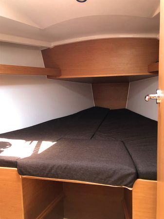 Jeanneau Sun Odyssey 319 | Lily