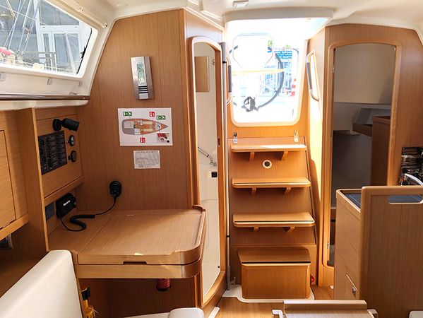 Jeanneau Sun Odyssey 319 | Lily