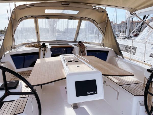 Dufour 390 | Gallivant