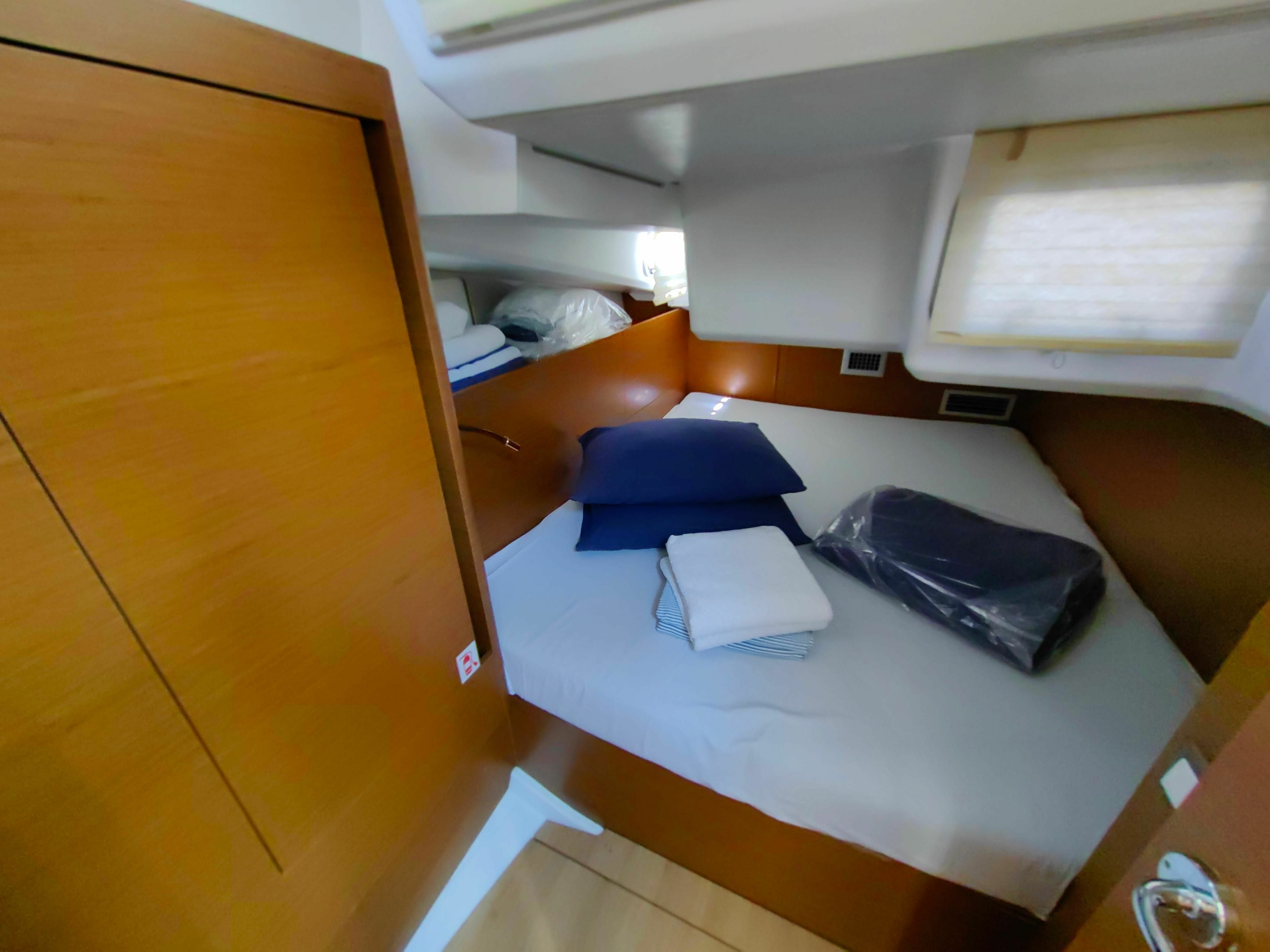 Jeanneau Sun Odyssey 440 | Milky Way