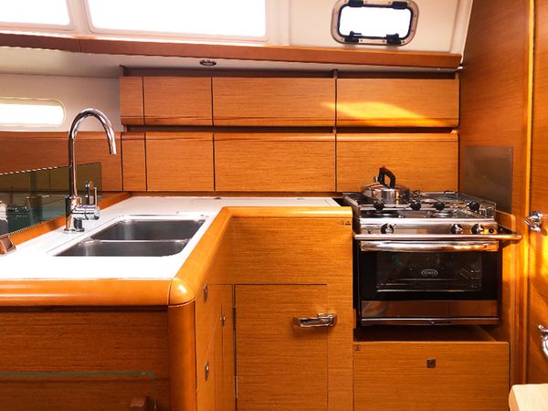 Jeanneau Sun Odyssey 389 | Cipango